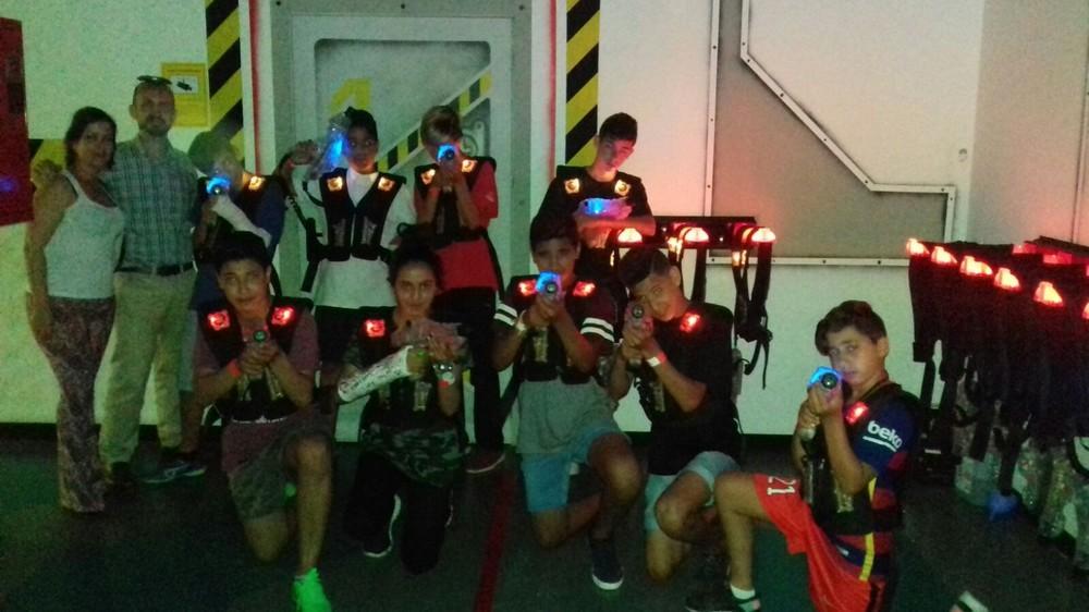 Los adolescentes se van de fiesta para clausurar el curso de alternativas de ocio y prevención de drogopedendencias