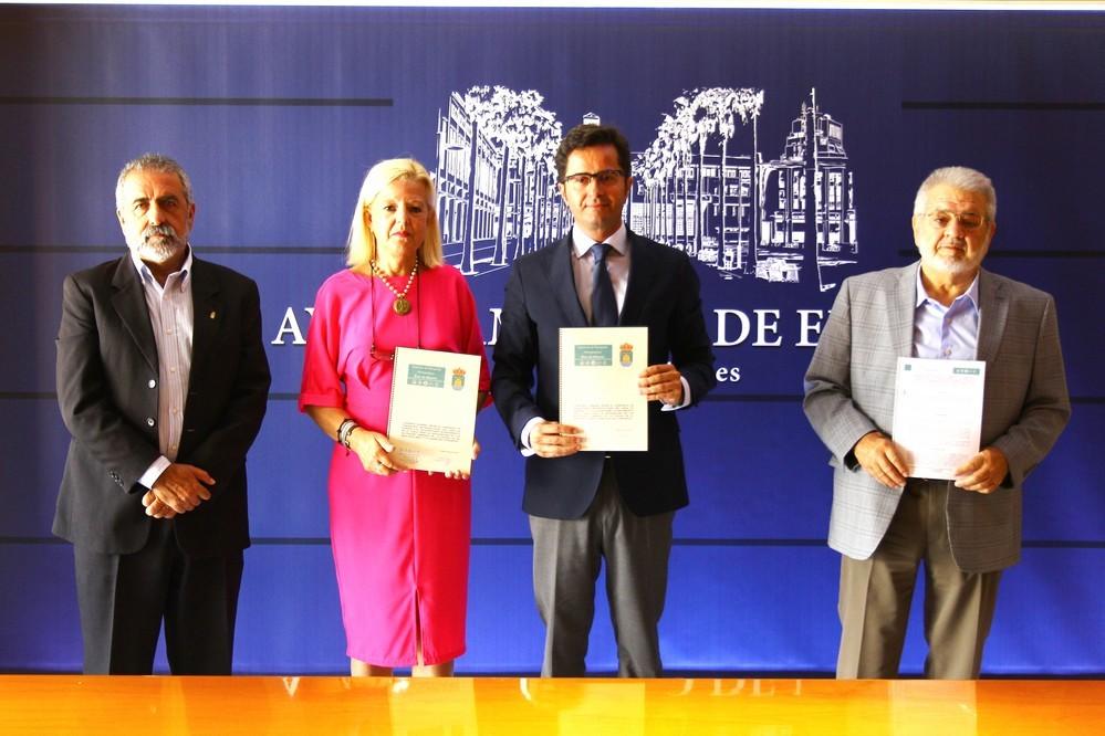 El Ayuntamiento firma un convenio con el Consorcio de Transporte Metropolitano de Almería y potencia la intermodalidad