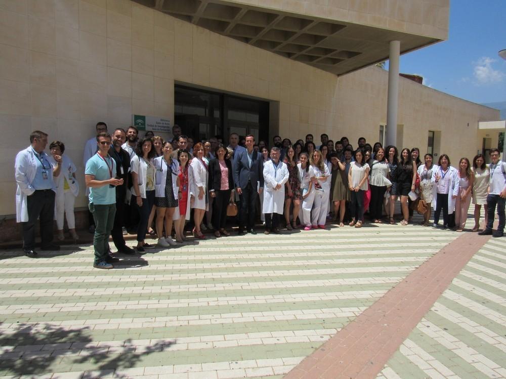 El Hospital y el Distrito Sanitario Poniente dan la bienvenida a  16 nuevos especialistas internos residentes