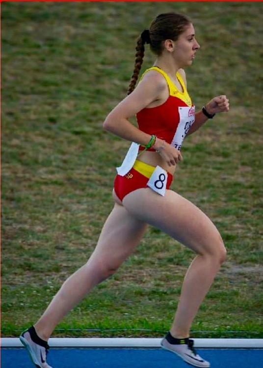 Raquel Moreno, medalla de bronce en el Campeonato de Andalucía de atletismo al aire libre sub 23