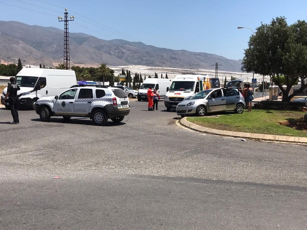 Dos heridos tras la colisión de dos vehículos este mediodía en el Polígono Industrial Ciavieja