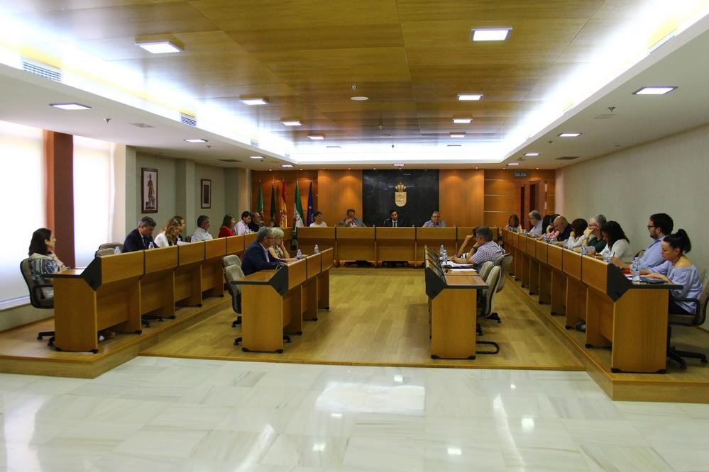 El pleno otorga a EGO SPORT la gestión de la Piscina Cubierta integrando el proyecto de ejecución para su ampliación, reforma y modernización