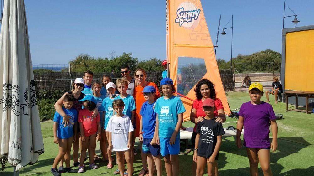 La costa de Almerimar y Balerma será un año más el escenario de la 'Semana Azul' con la que se potencian los deportes náuticos