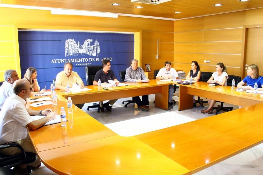 El Ejido se sitúa entre los municipios más dinámicos y pujantes de España con un alto índice de inversiones en modernización e innovación de invernaderos