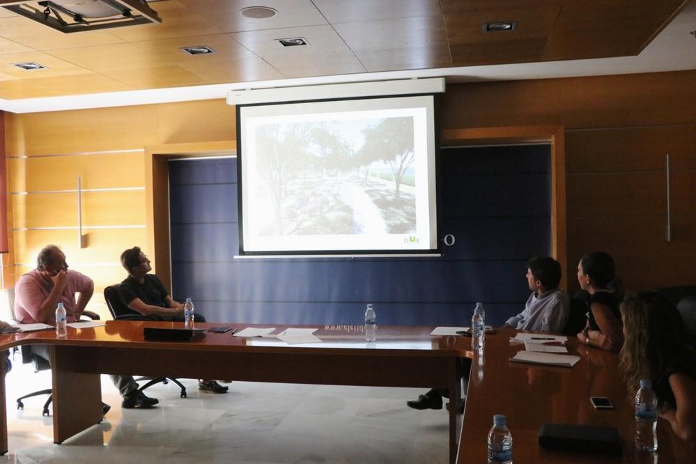 El equipo de Gobierno trabaja con DUE en el diseño de remodelación integral del Parque Municipal de El Ejido