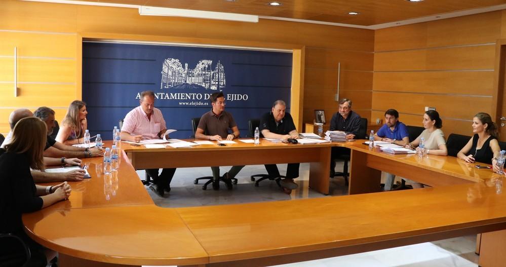 La Junta Local de Gobierno da el 'ok' a importantes inversiones que mejorarán infraestructuras y servicios públicos