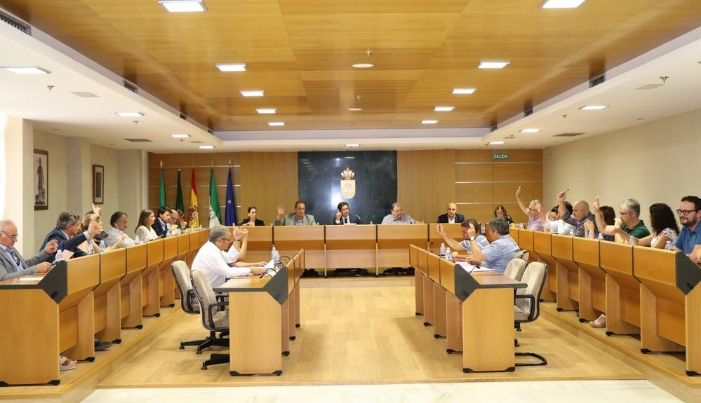 El Pleno da luz verde al proyecto de construcción de un varadero seco en Balerma para embarcaciones de recreo y pesca