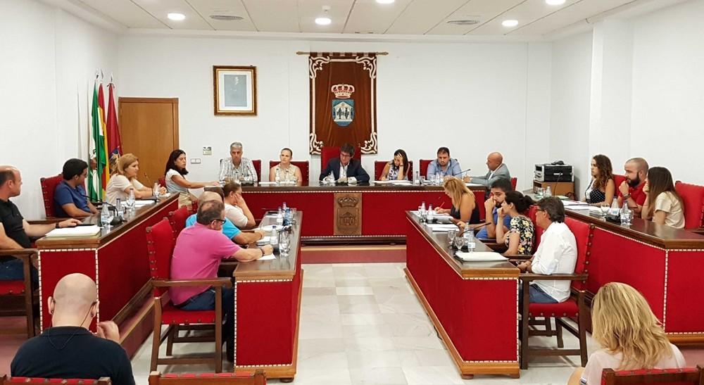 El Ayuntamiento de Adra crea el Consejo Local de Pesca para canalizar las necesidades del sector