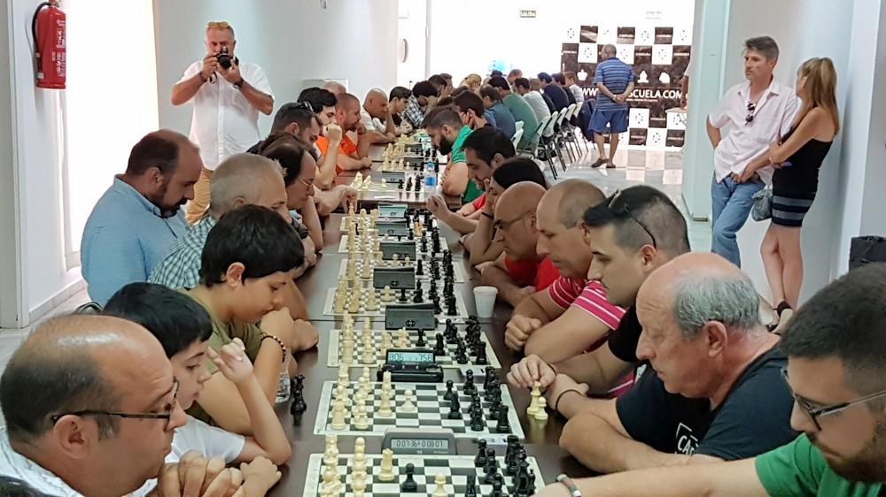Casi 70 jugadores participaron en el I Open Internacional de Ajedrez Ciudad de Adra