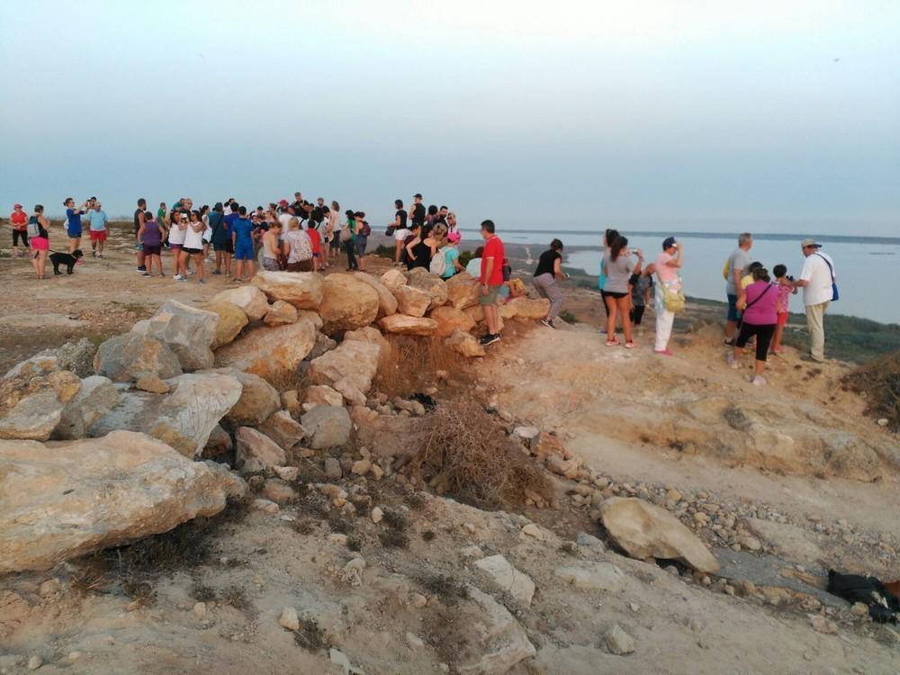 Una salida de senderismo por Punta Entinas Sabinar este domingo conjuga deporte y naturaleza