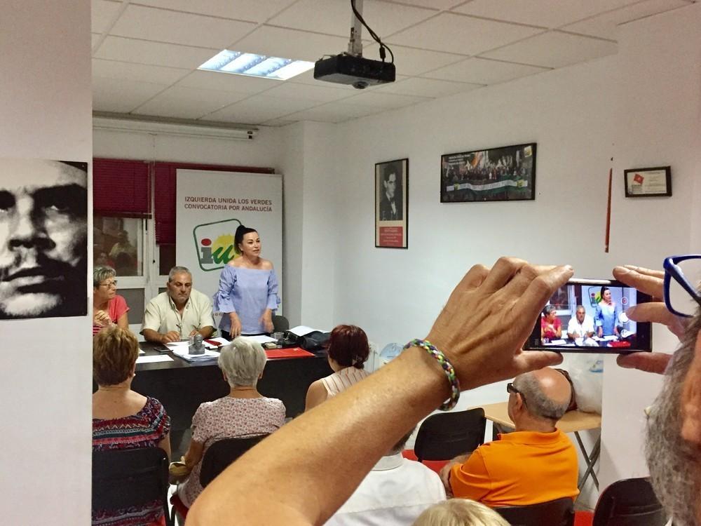 IU El Ejido renueva su dirección local y reelige a la edil Ángeles Fernández  como coordinadora