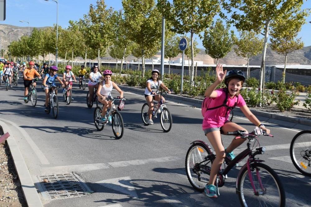 Recorrido en bicicleta para culminar la Semana Europea de la Movilidad en Vícar