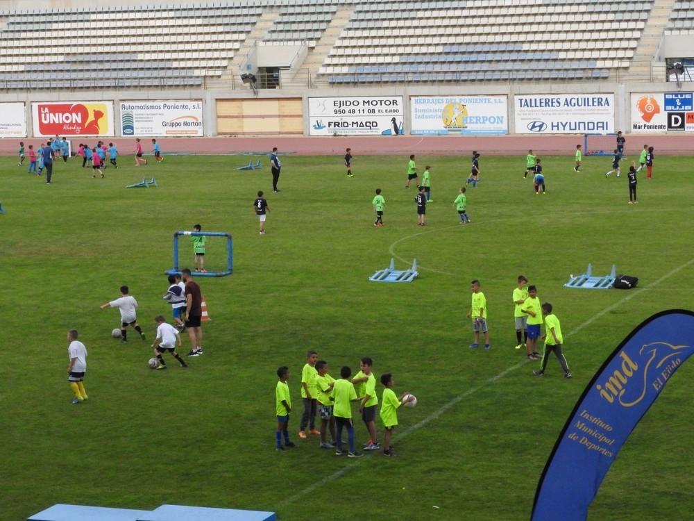 Los clubes y deportistas federados tendrán de plazo hasta el 17 de octubre para optar a las subvenciones para gastos de material