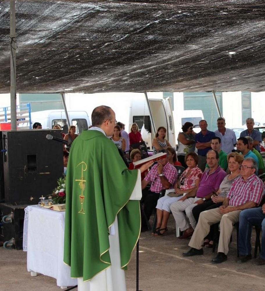 La barriada de El Cosario se prepara para celebrar el domingo la romería de la Virgen María