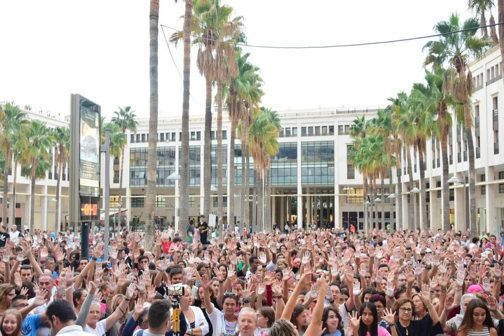 Una Plaza Mayor abarrotada demanda más efectivos policiales en El Ejido