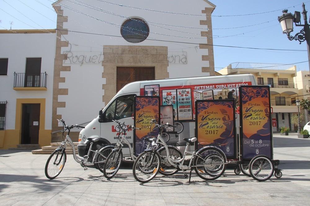 Las fiestas del Rosario se mueven en bici por todo el municipio de Roquetas de Mar