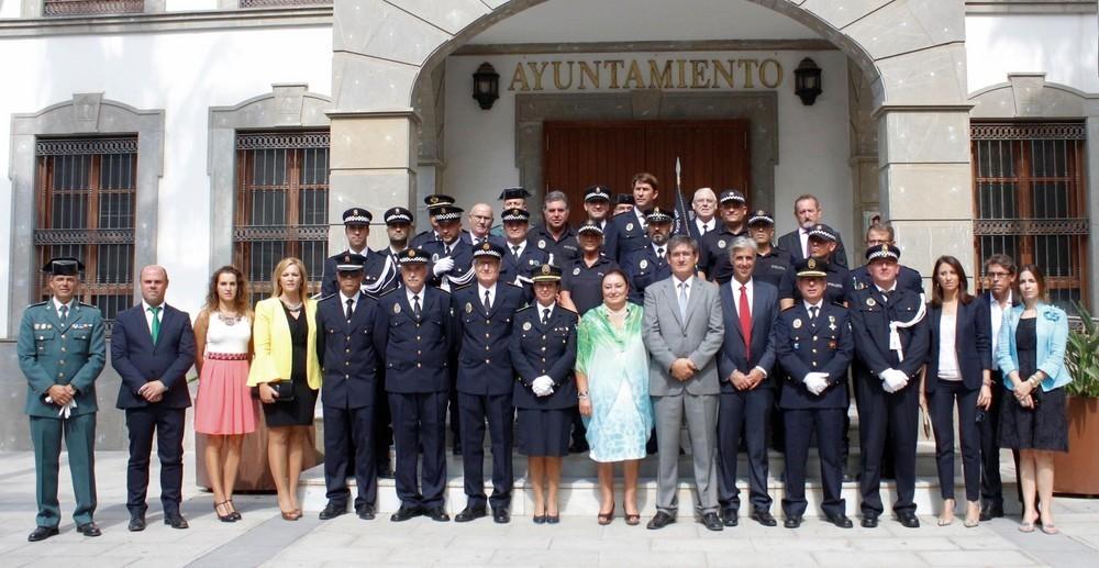 La Policía Local de Adra rinde tributo a los Santos Ángeles Custodios