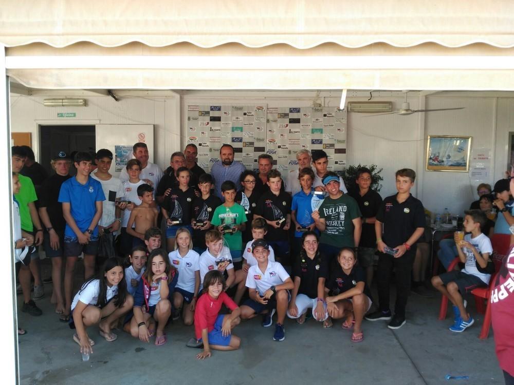 Gonzalo Blanco, Mercedes Bautista y Daniel Espejo, vencedores del primer Campeonato Provincial Almería-Granada de Vela Ligera