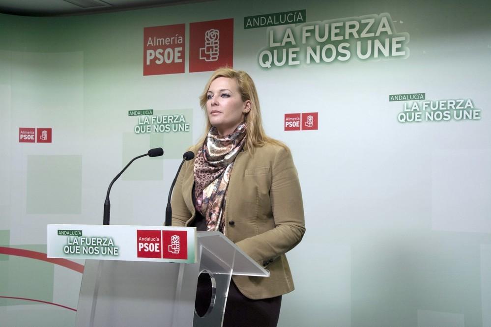 El PSOE de Adra vuelve a poner de relieve el gasto “sin control” del equipo de Gobierno del PP