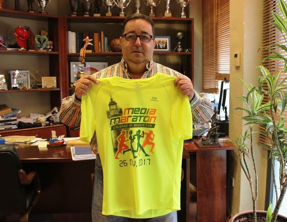 Una equipación de primera para la Media Maratón de Roquetas de Mar