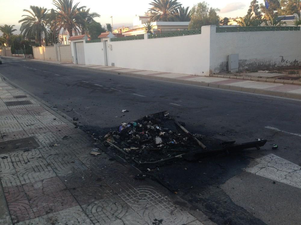 IU pide explicaciones a José Juan Rodríguez (PP) por los hechos de vandalismo en la noche de Halloween en Roquetas