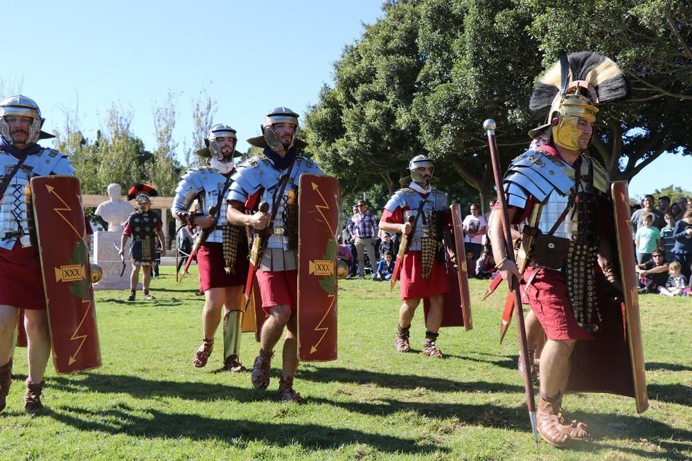 El Parque Municipal recibe a numerosos visitantes para conocer cómo era la vida en la antigua Ciudad Romana de Murgi