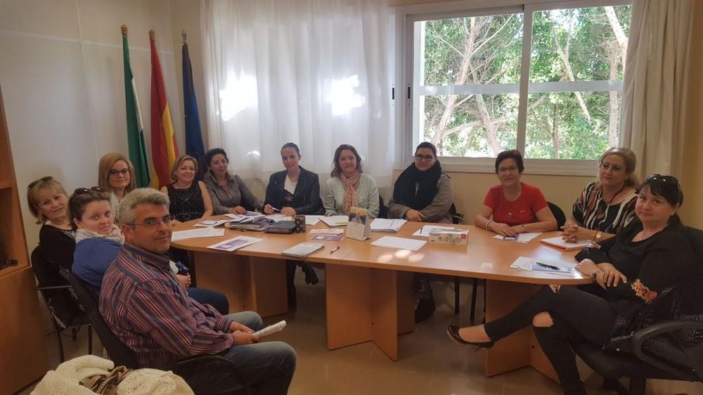 El Consejo Municipal de la Mujer de Vícar aborda el programa de actos y el Manifiesto del 25-N