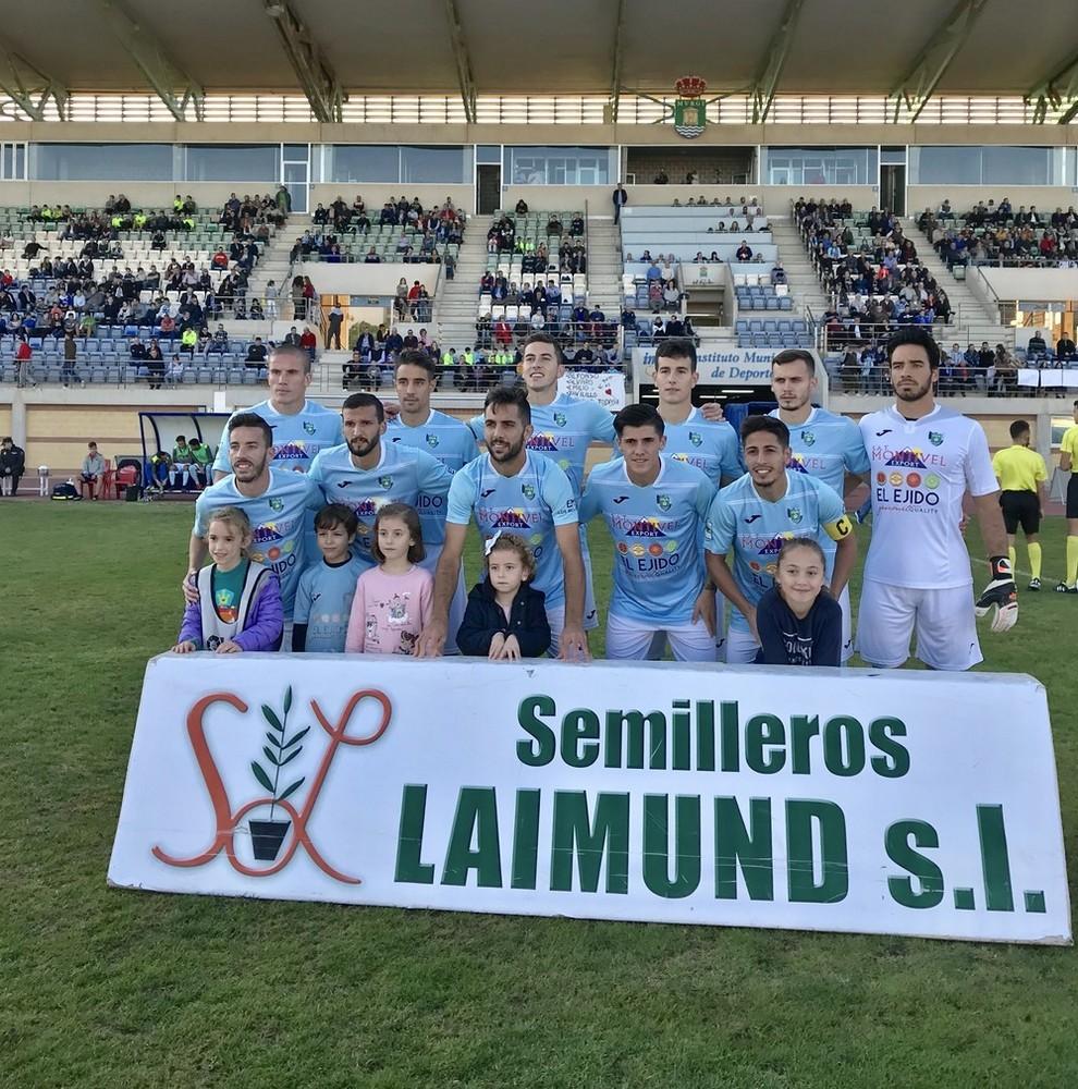 El CD El Ejido ya huele los puestos de ascenso