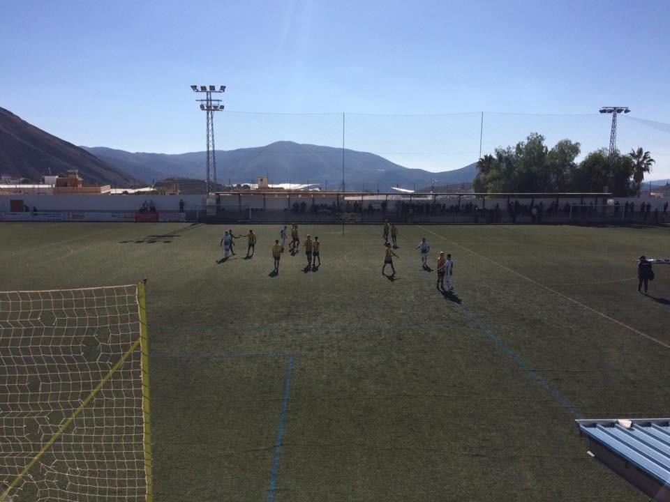 El Berja CF se abona a las victorias en el último minuto