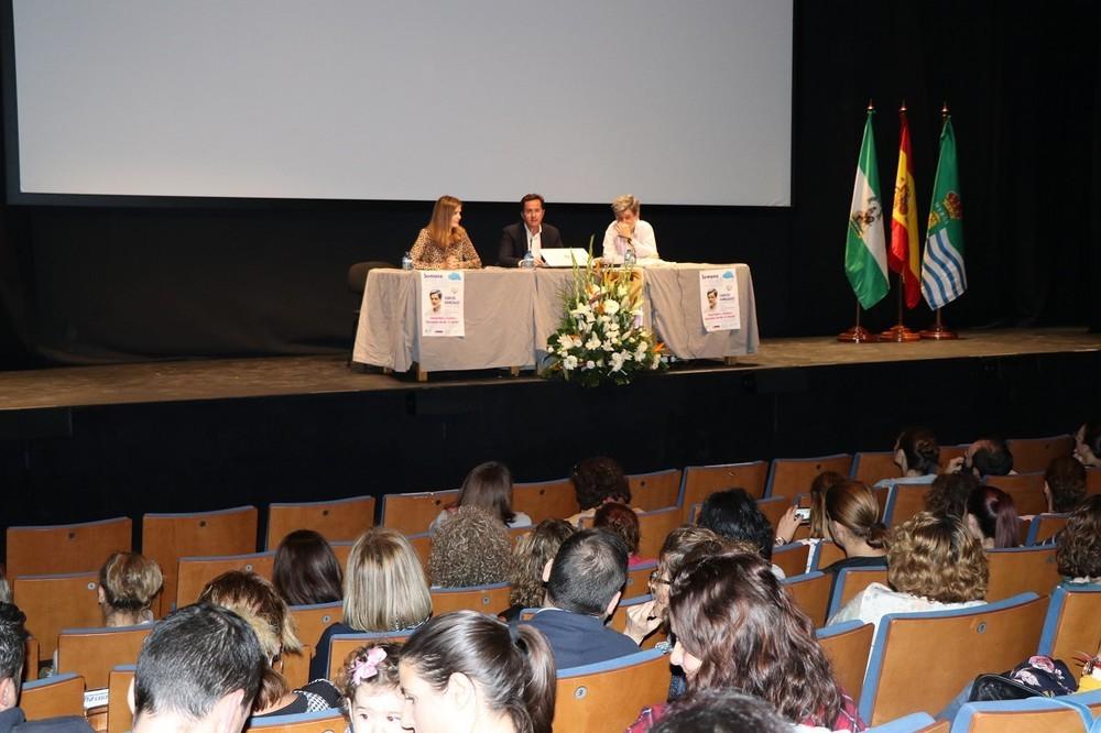 El pediatra Carlos González cierra la Semana de la Infancia con dos charlas sobre la alimentación y la educación con afecto