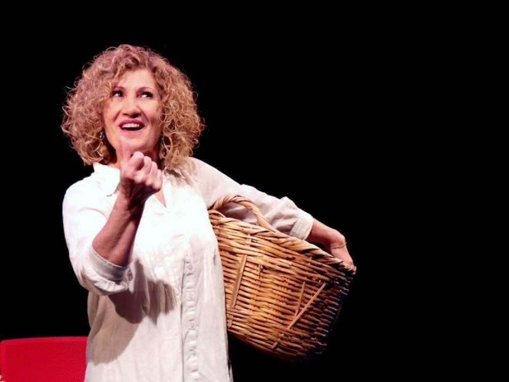 Territorio Teatro lleva 'Mujeres de la Chaca' a la Iglesia Fortaleza de la Villa de Vícar