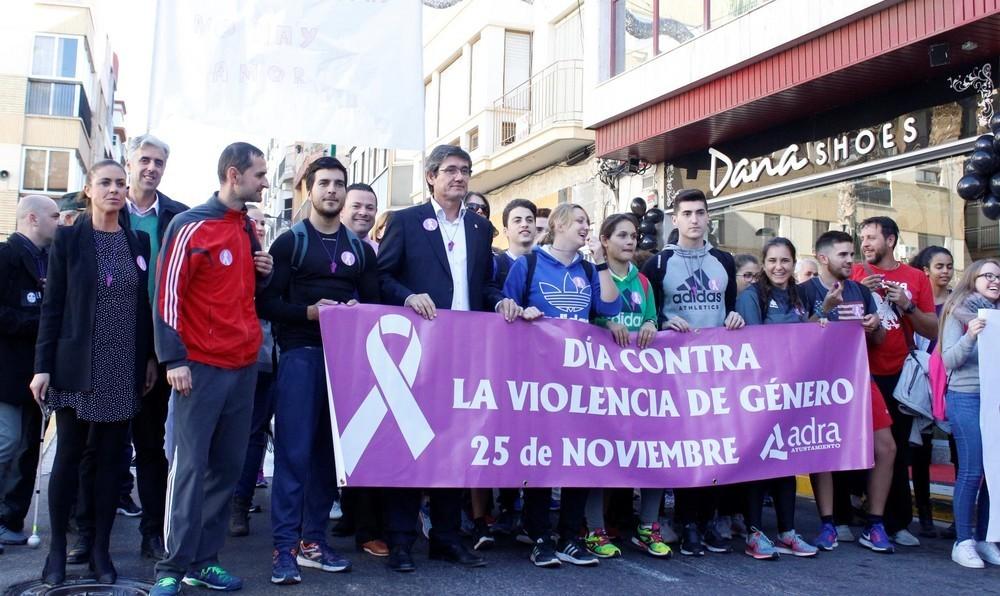 Los jóvenes abderitanos toman la calle para luchar contra la Violencia de Género