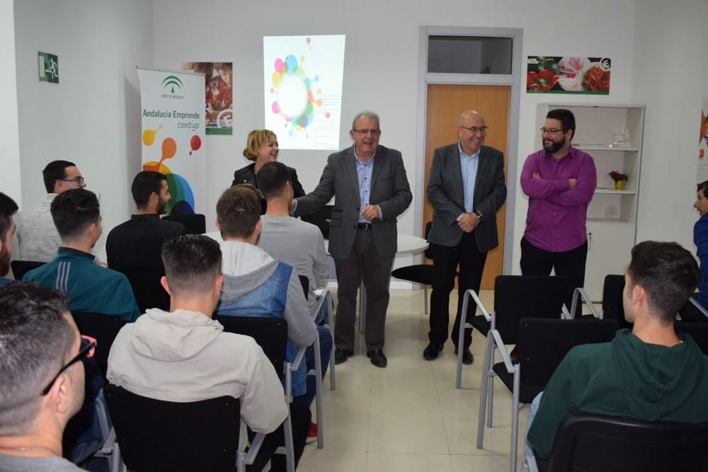 La alimentación saludable y la puesta en valor del producto almeriense, objeto de reflexión en el CADE de Vícar