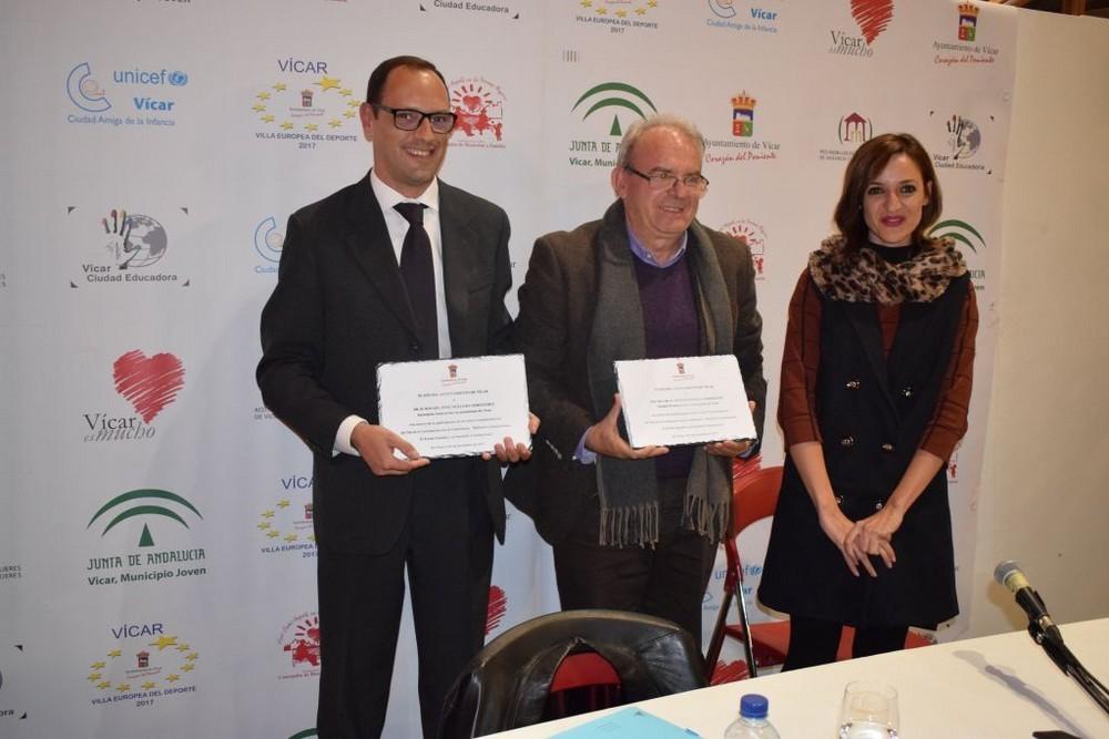 Bonilla remite a los 250 vecinos que han alcanzado en 2017 la mayoría de edad un ejemplar de la Constitución Española de 1978