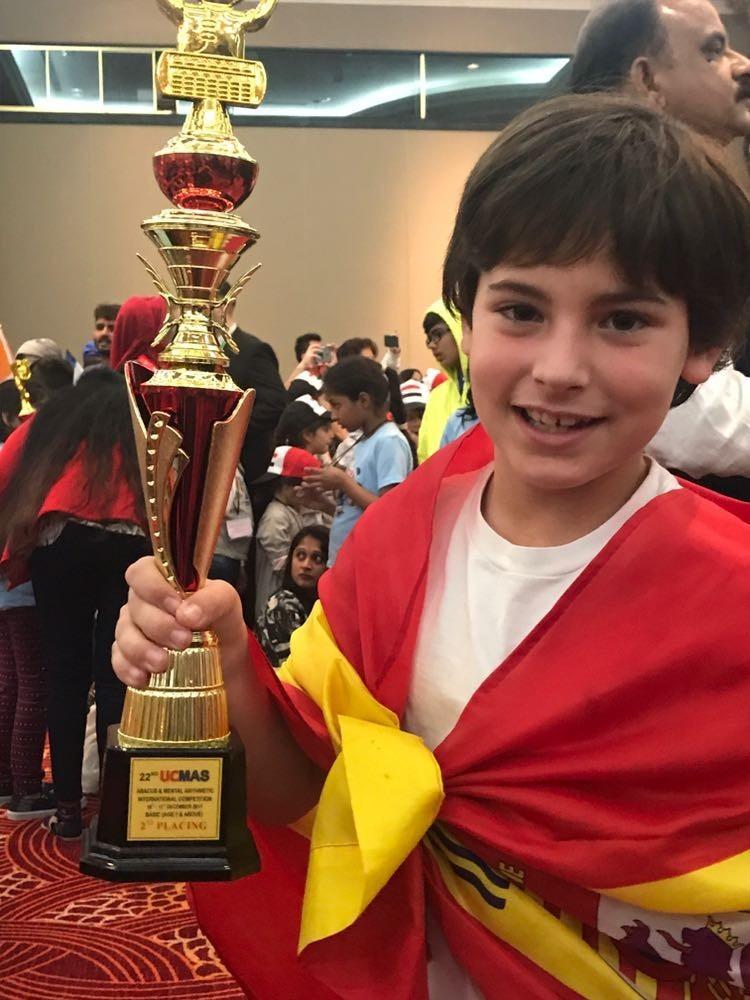 El alcalde de El Ejido felicita al joven Rodrigo Molero tras proclamarse Subcampeón del Mundo de cálculo mental