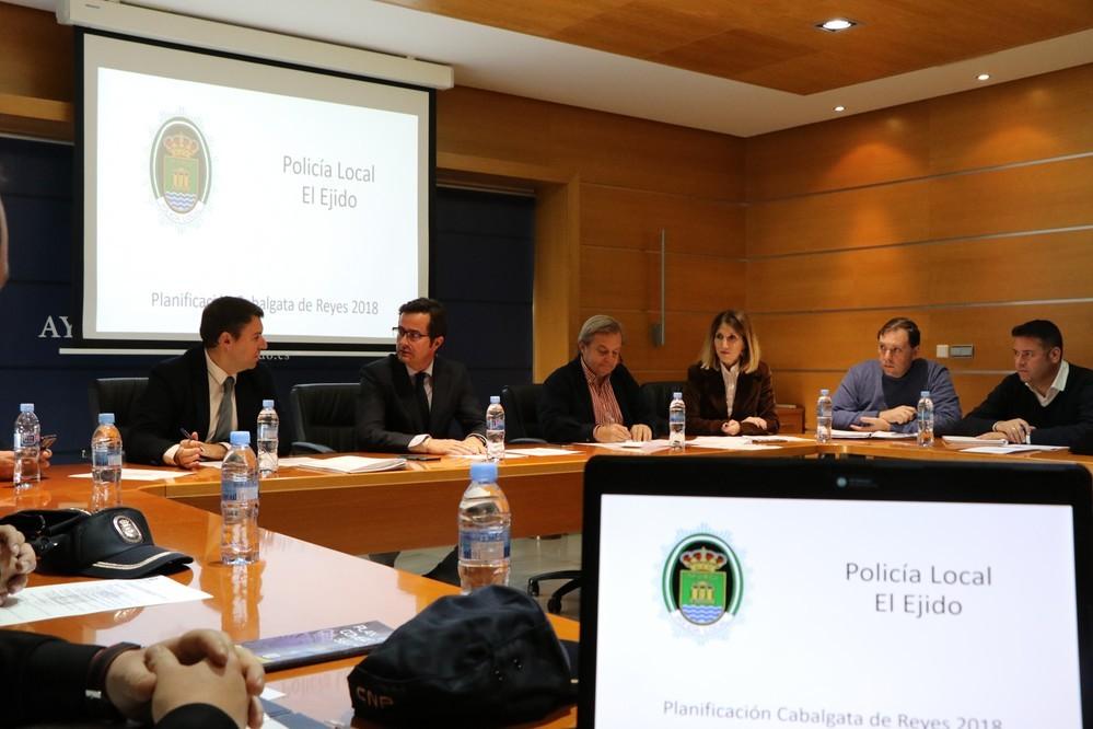 El Ejido pone en marcha un Dispositivo Especial de Seguridad para la Navidad