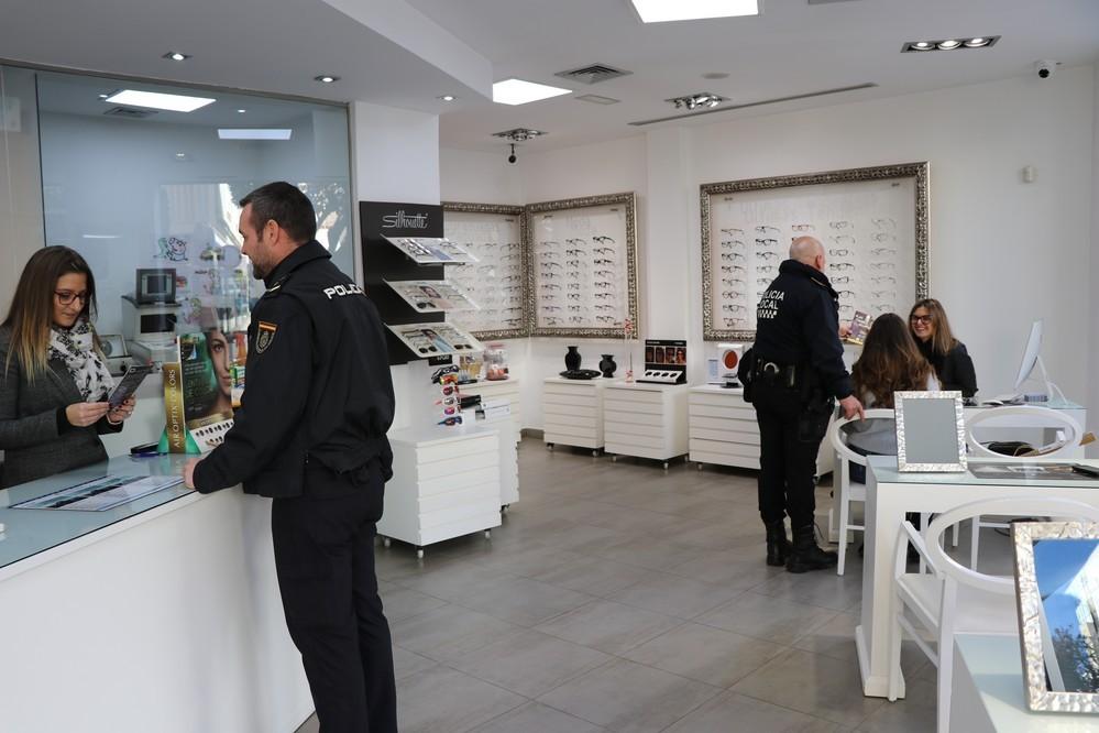 Arranca en El Ejido el Plan ‘Comercio Seguro’ para evitar la comisión de hechos delictivos durante la campaña de Navidad