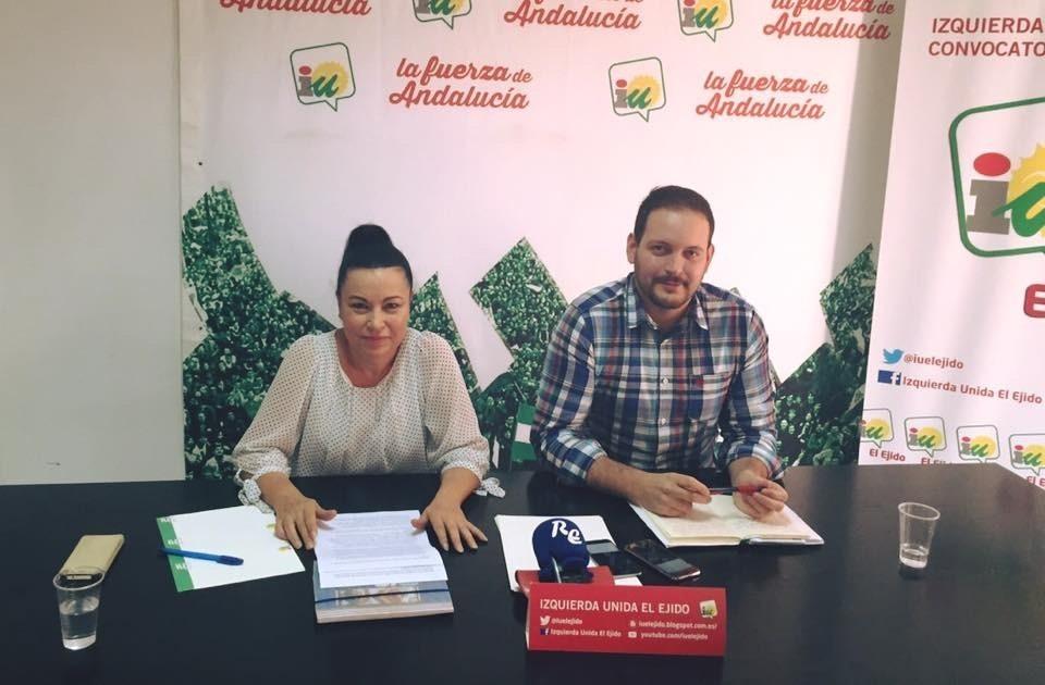 IU considera que el Ayuntamiento de El Ejido ha cometido una irresponsabilidad con el transporte público”.