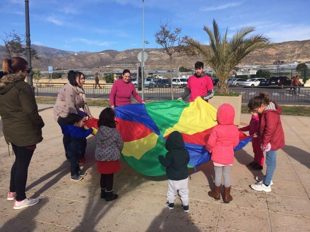 Animación infantil para acompañar los mercadillos dominicales de Puebla de Vícar