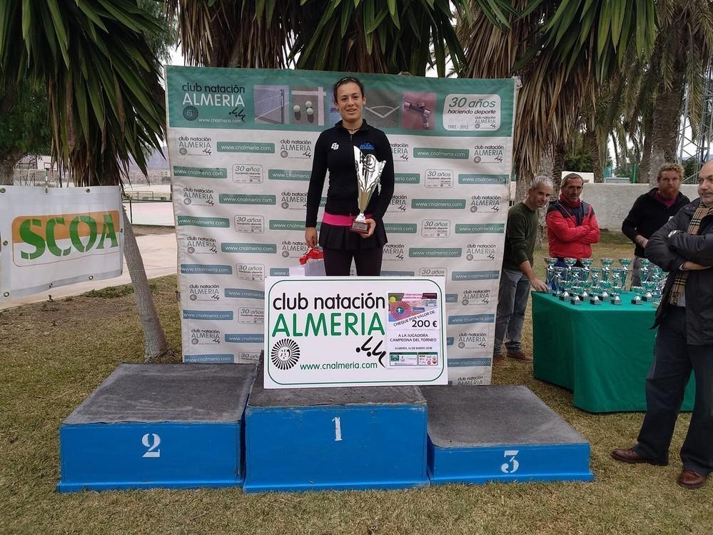 Silvia Vargas, campeona del Torneo Nacional femenino de tenis celebrado en Almería