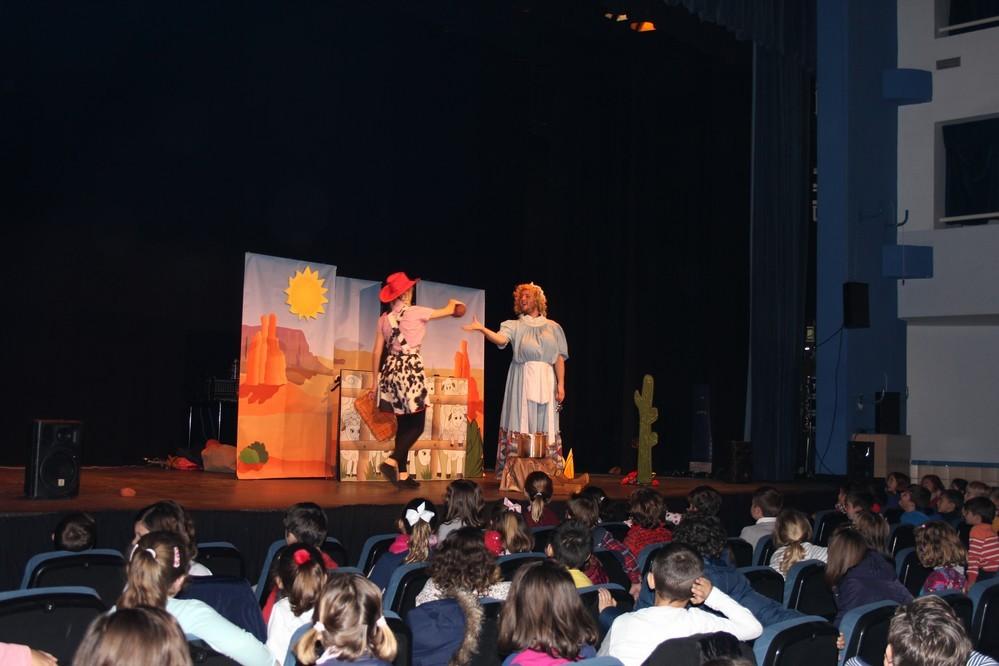 Más de 800 escolares disfrutan de tres espectáculos en inglés a través de la campaña 'Educateatro'