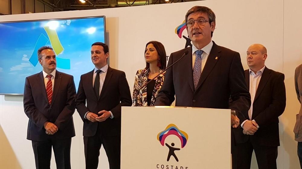 Adra muestra al mundo su patrimonio milenario a través de la realidad virtual y visitas interactivas