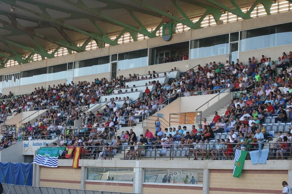 El CD El Ejido convoca a la afición celeste para que Santo Domingo sea un fortín ante el Murcia