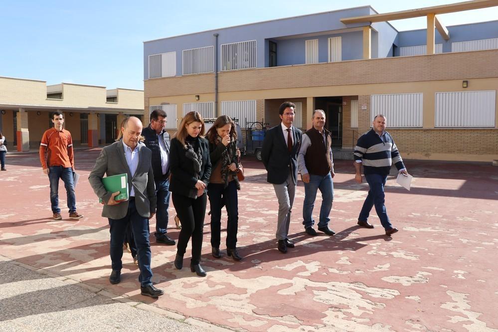 El Gobierno Local muestra su satisfacción por la ampliación del CEIP Miguel Servet pero recuerda a la Junta la necesidad de ejecutar el resto de actuaciones prioritarias en materia educativa