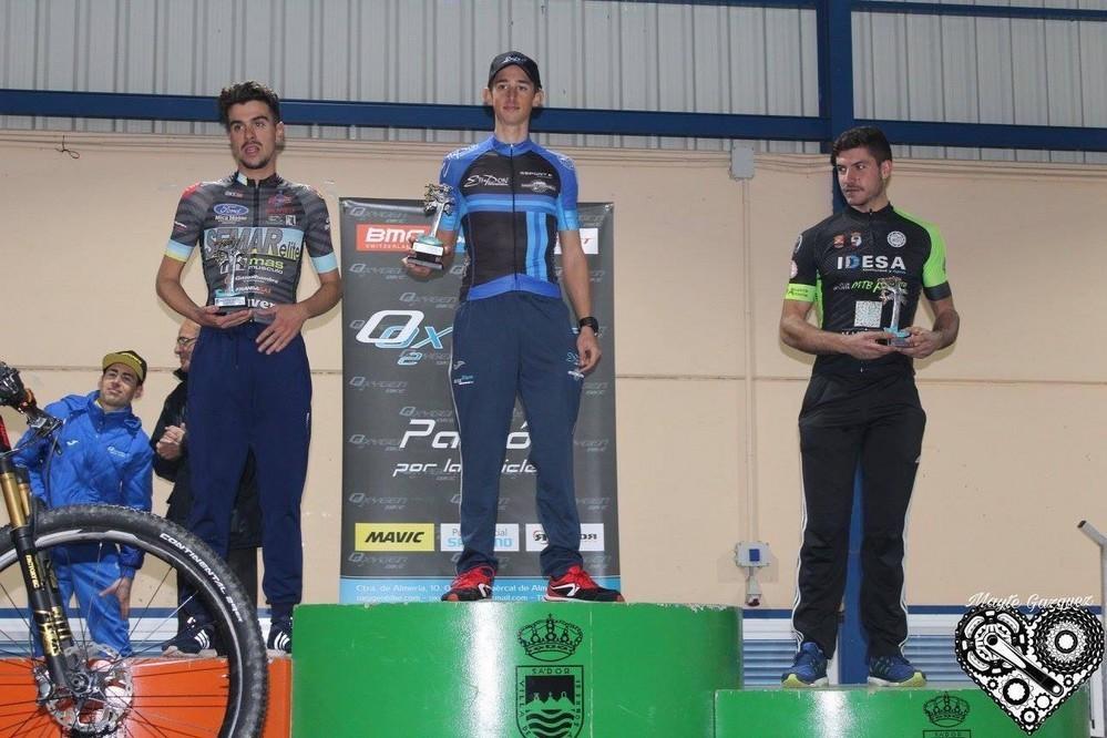 Sergio Estévez, de Etipon Bike, vence en categoría sub23 en la IV Media Maratón BTT Villa de Gádor