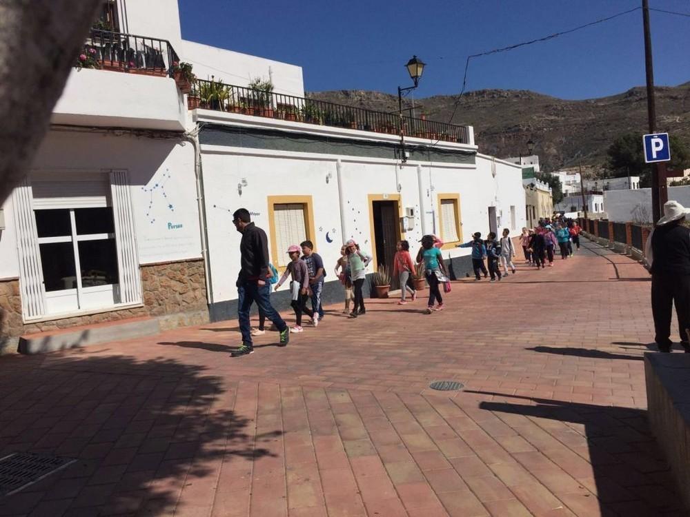 El programa 'Conoce tu pueblo' presenta a los centros educativos el calendario e itinerarios programados para la nueva edición