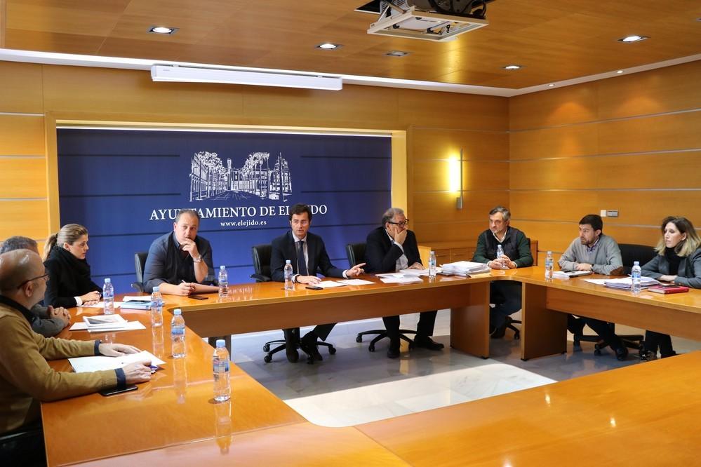 Luz verde a nuevas licencias de obra urbanística y reforma de invernaderos en El Ejido