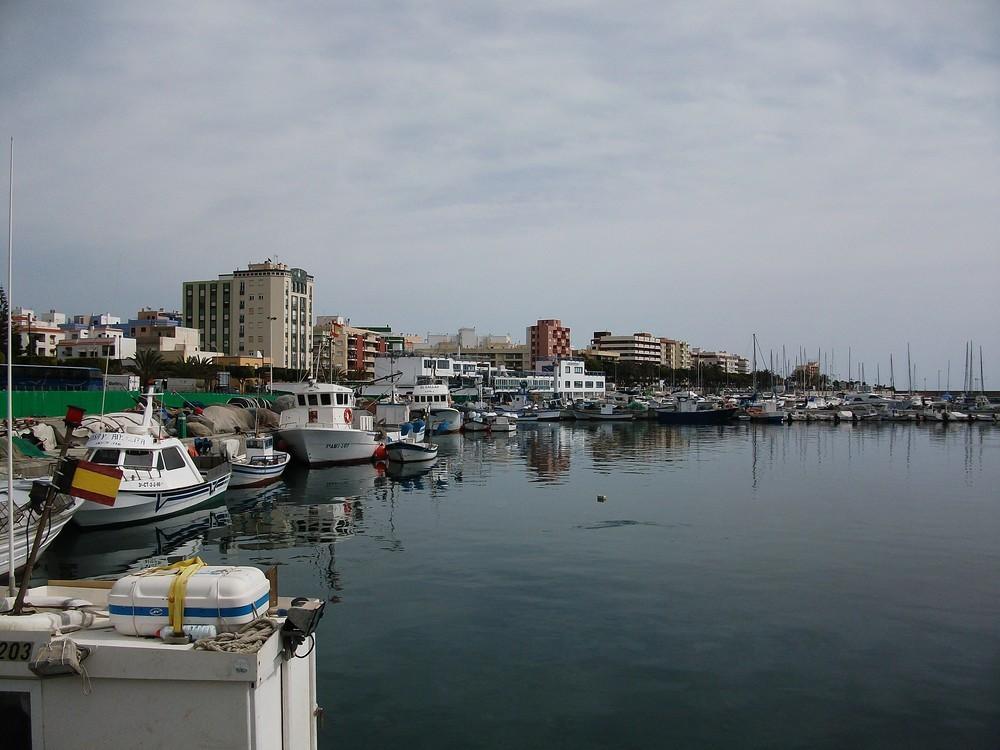 El Grupo de Acción Local del sector Pesquero del Poniente almeriense informa sobre las líneas de ayudas 2018