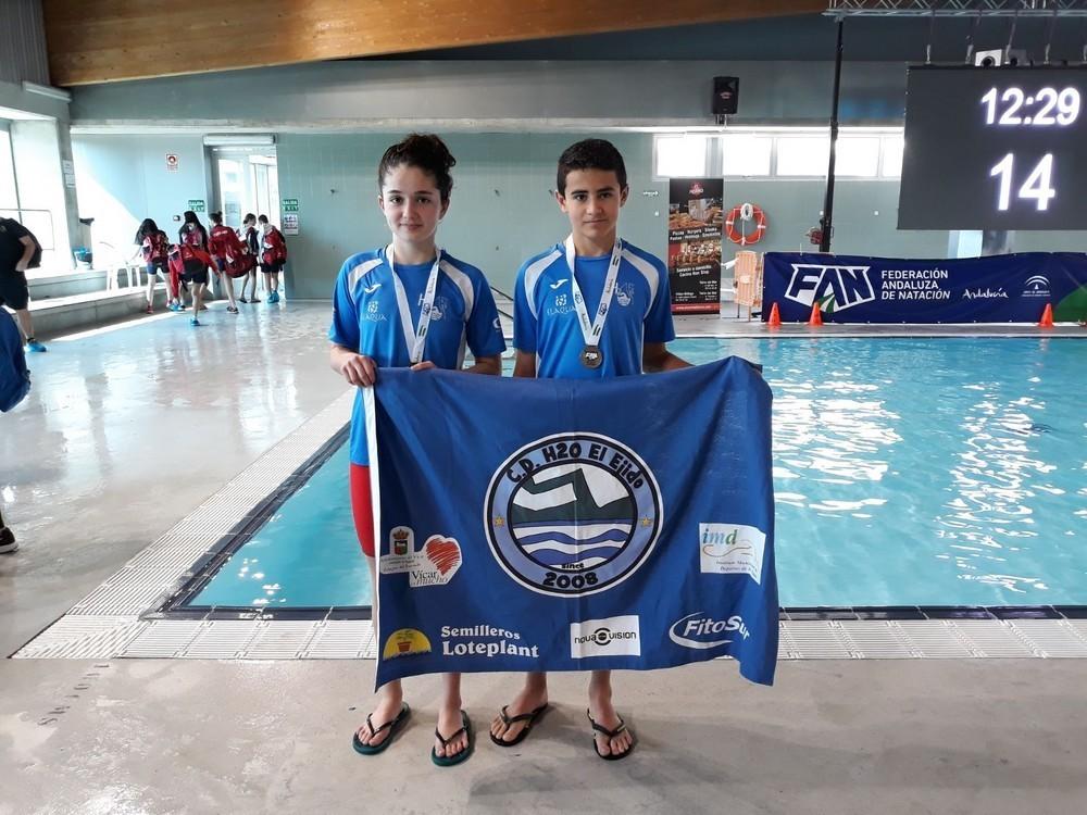 El Club H2O El Ejido se cuelga ocho medallas en el Campeonato andaluz alevín de natación