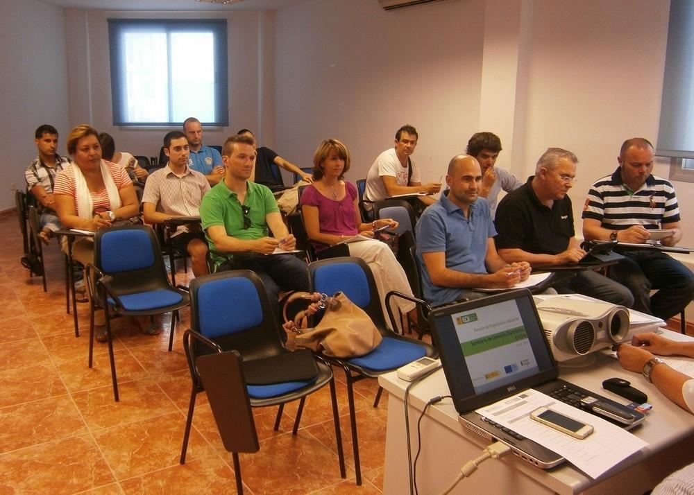Una veintena de jóvenes desempleados se forman en 'Calidad Turística y Comercialización' gracias al convenio entre Ayuntamiento y Escuela de Organización Industrial